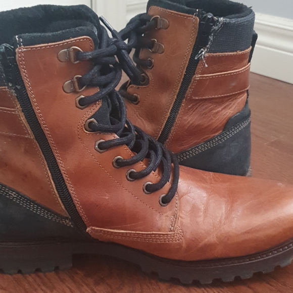 Steve Madden Boots - Picture 3 of 9